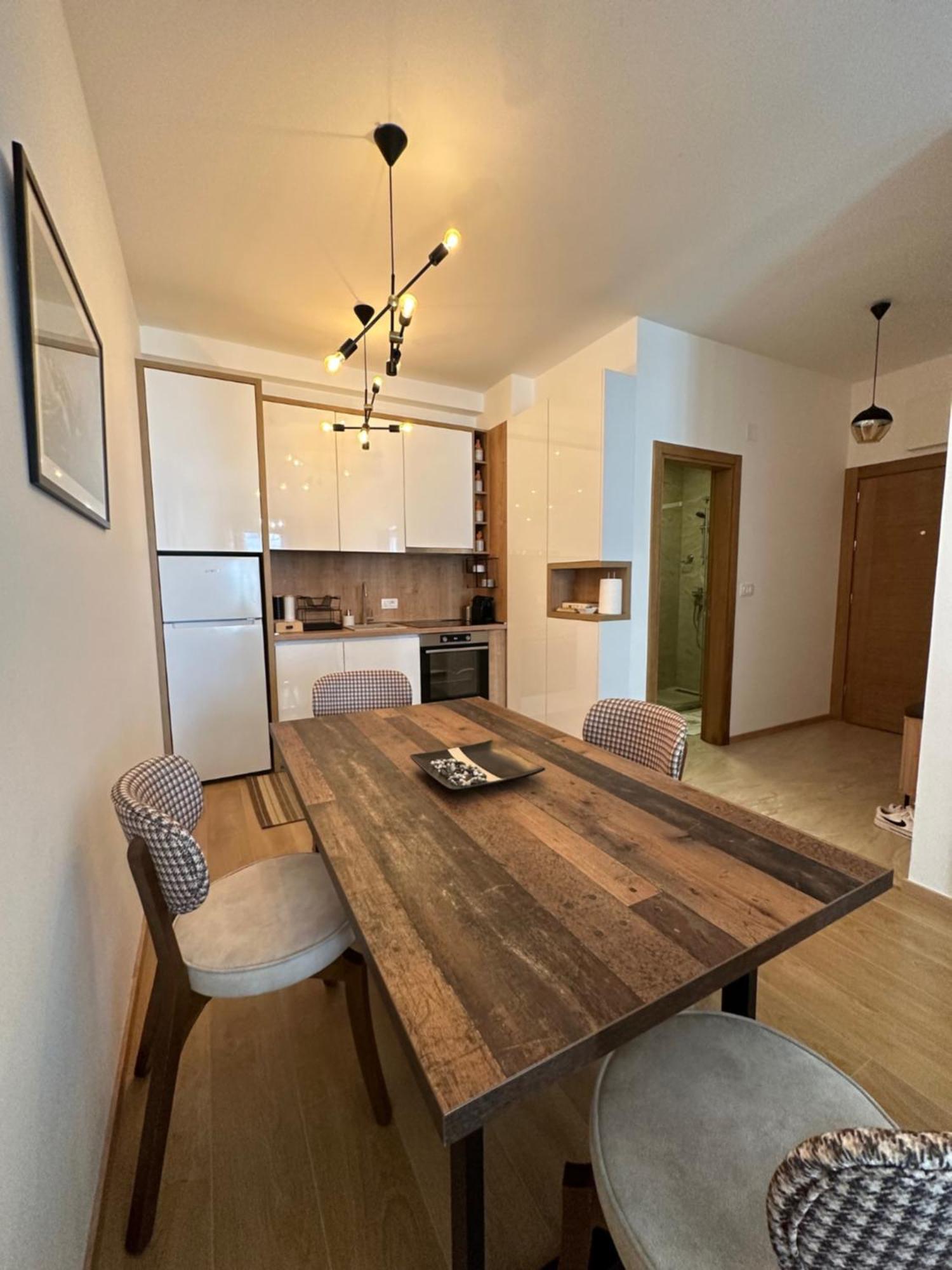 Apartment Diplomat
