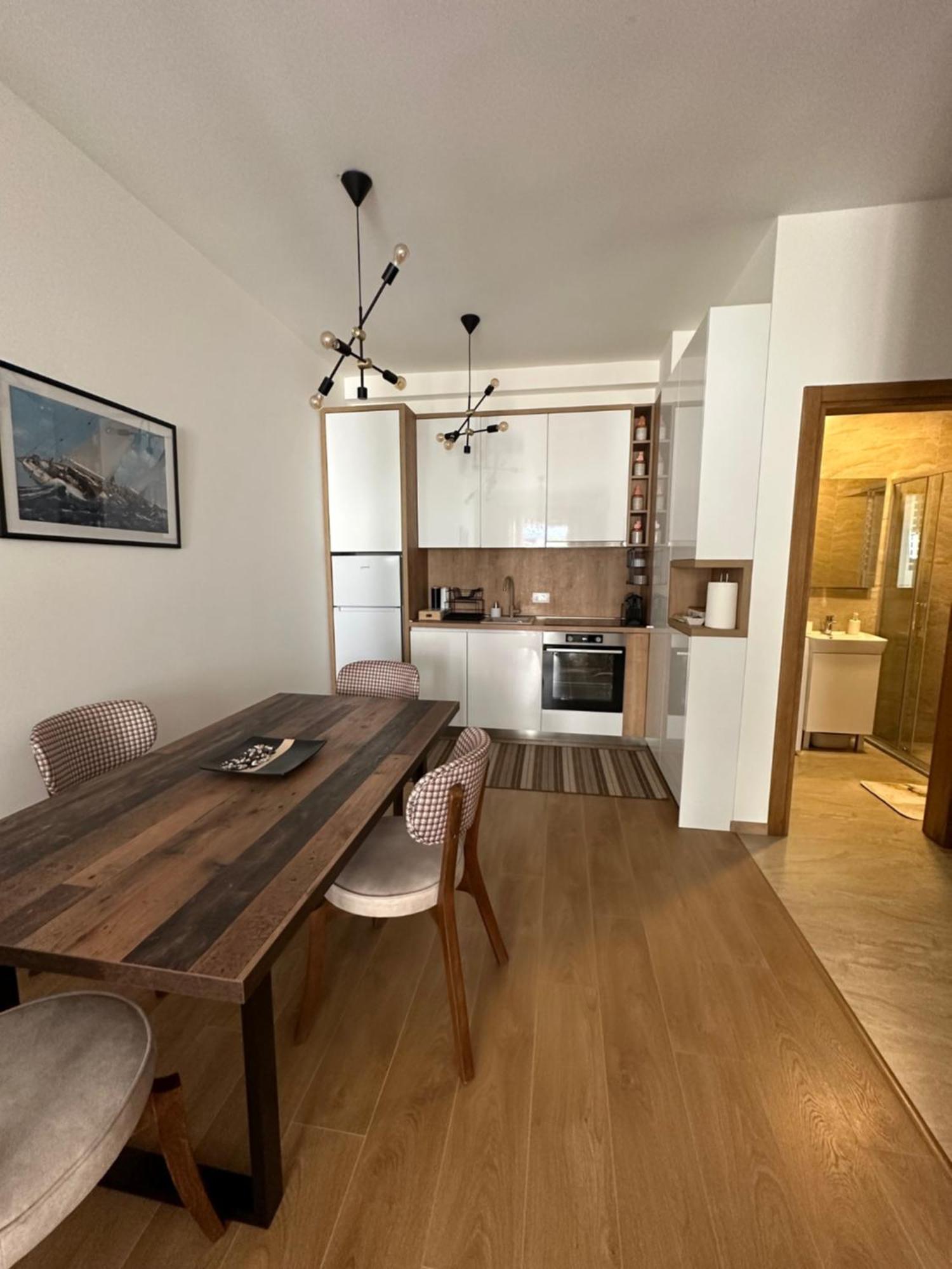 Apartment Diplomat *